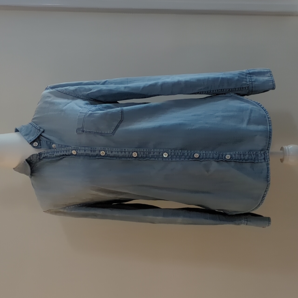 J crew cotton chambray button up